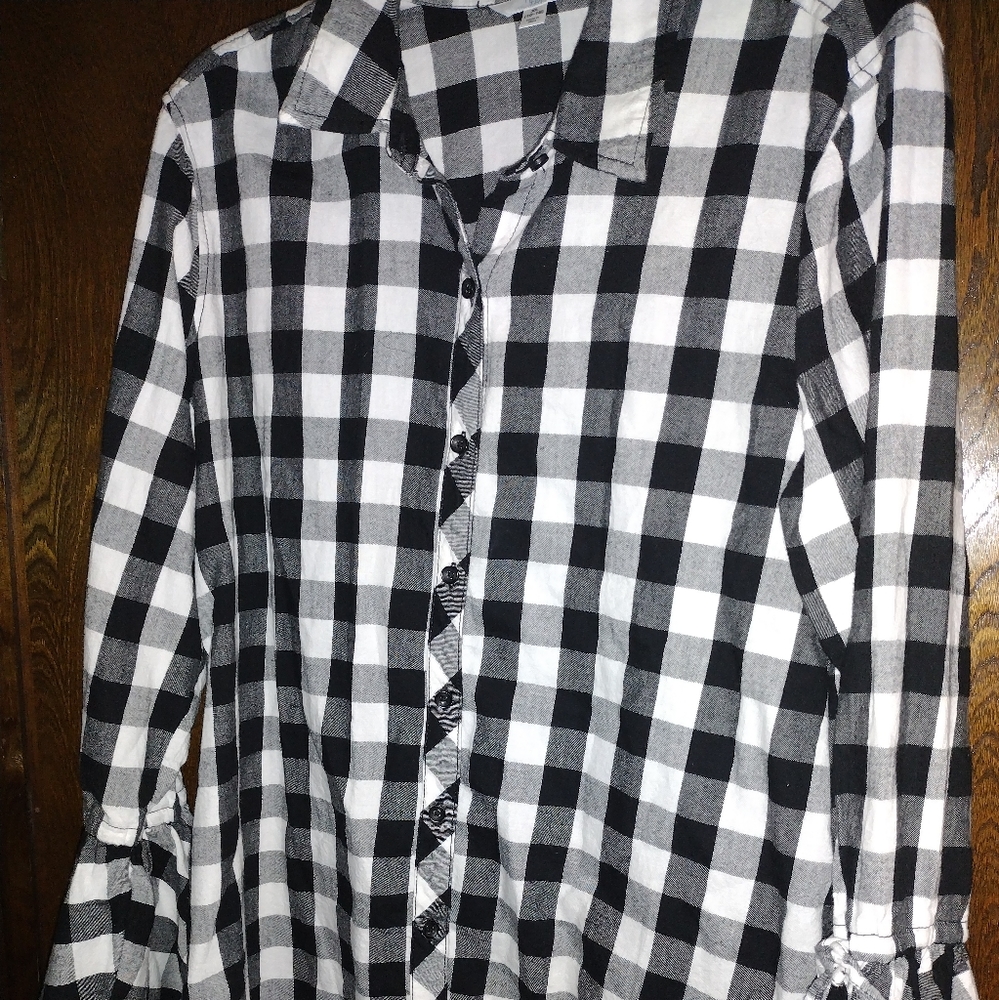 Plaid Bell Sleeve Button down